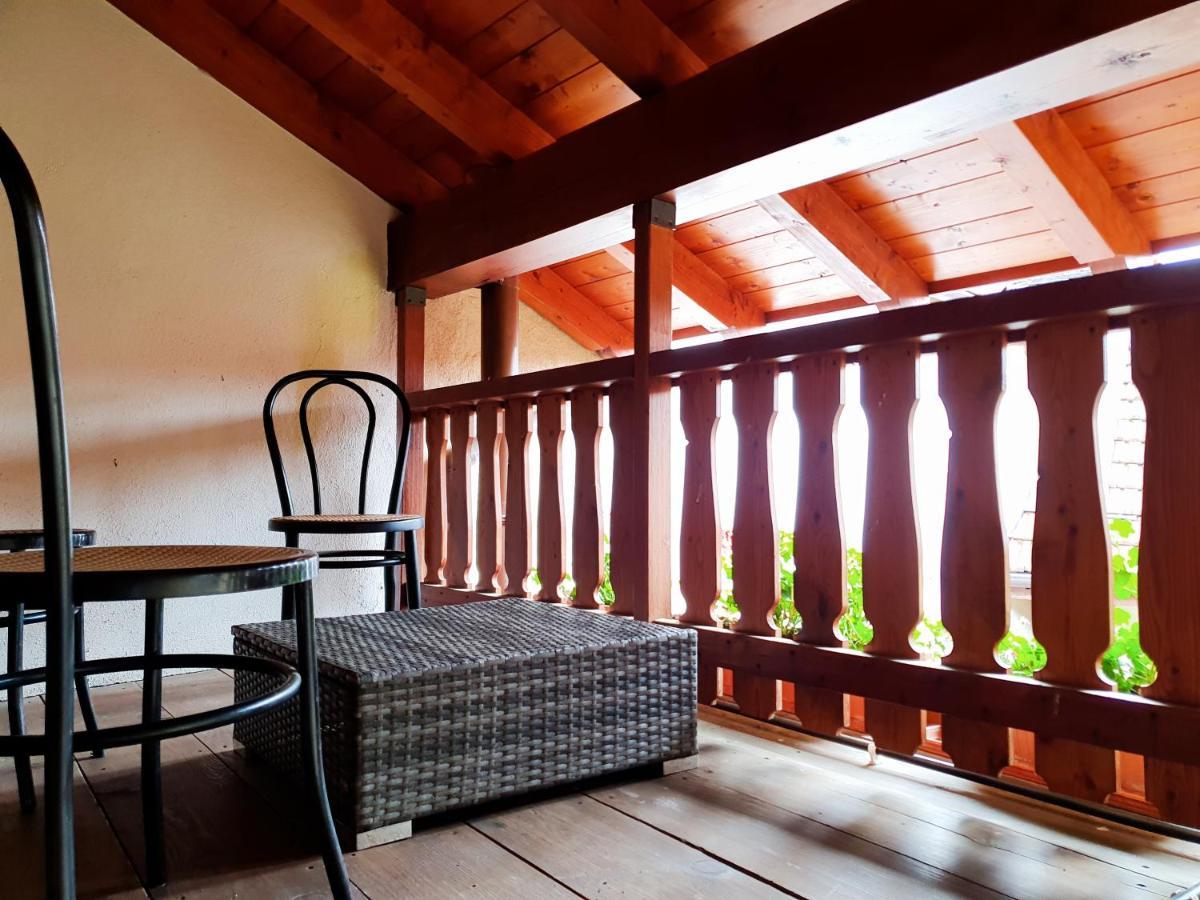 Appartamenti Vacanze E Camere Roccetta Fiorita Pettenasco Cameră foto