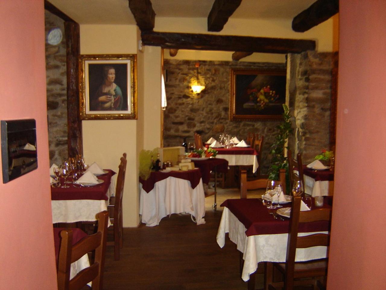 Appartamenti Vacanze E Camere Roccetta Fiorita Pettenasco Exterior foto