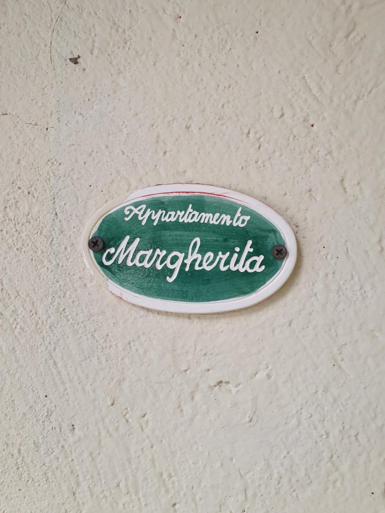 Appartamenti Vacanze E Camere Roccetta Fiorita Pettenasco Cameră foto